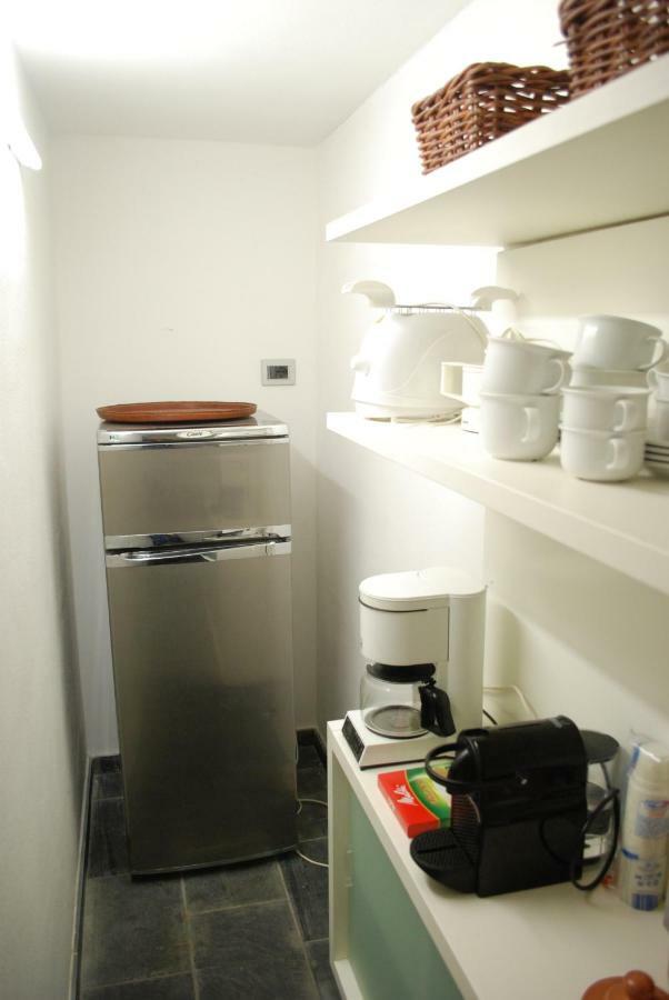 Apartment With Private Pool And Garden At Como Hills Eksteriør bilde